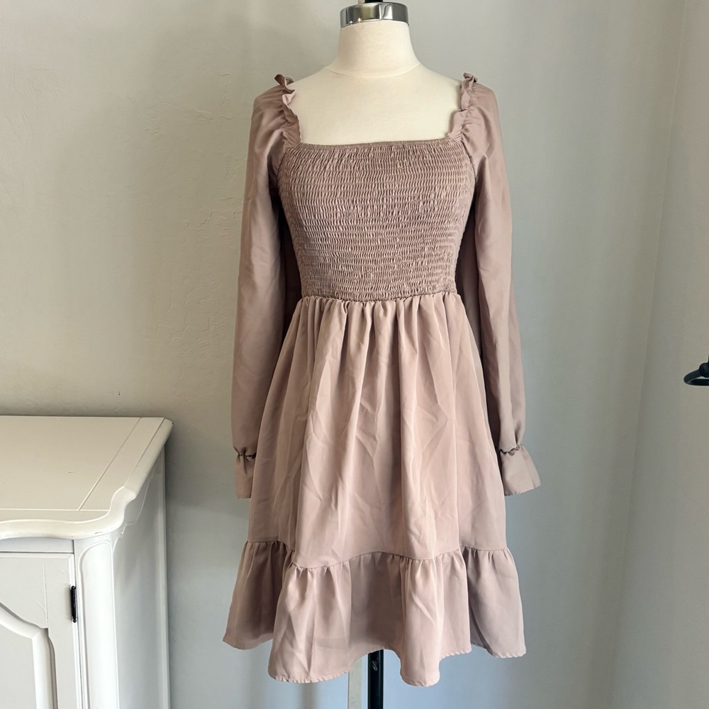 Square Neck Shirred Ruched Bodice Flounce Sleeve Ruffle Hem Dress in Khaki, Med - Picture 1 of 7